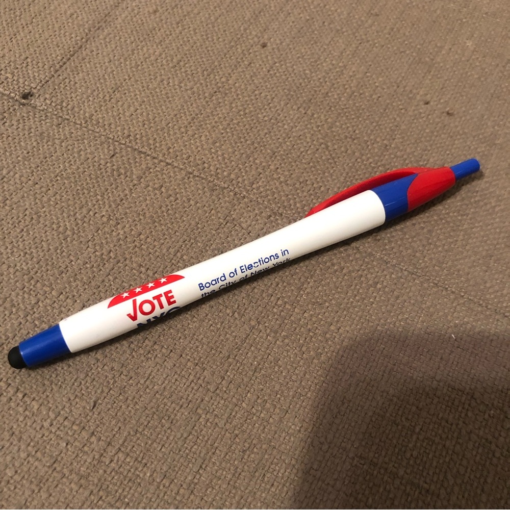 Stylus - Picture 1 of 8